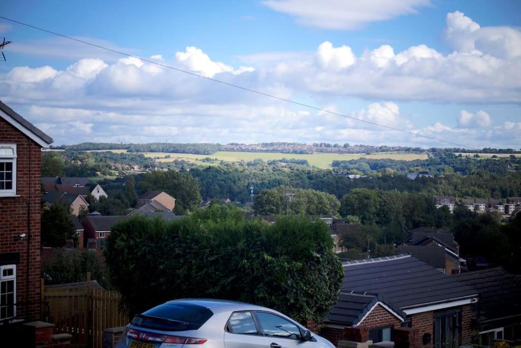 Luxurious Detached Bungalow Batley Bagian luar foto