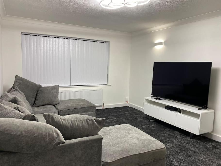 Luxurious Detached Bungalow Batley Bagian luar foto