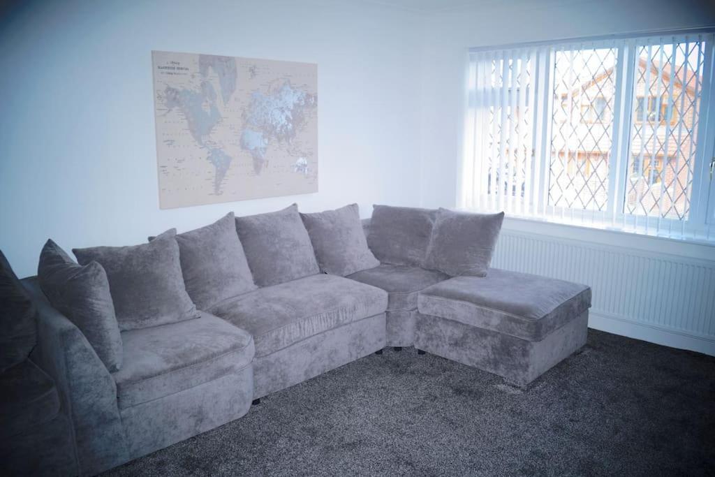 Luxurious Detached Bungalow Batley Bagian luar foto